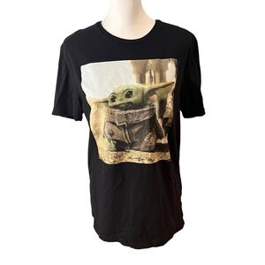 Old Navy X Disney Star Wars Baby Yoda T-Shirt Mens Size M